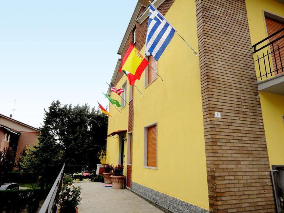 Pavia Ostello Eksteriør billede